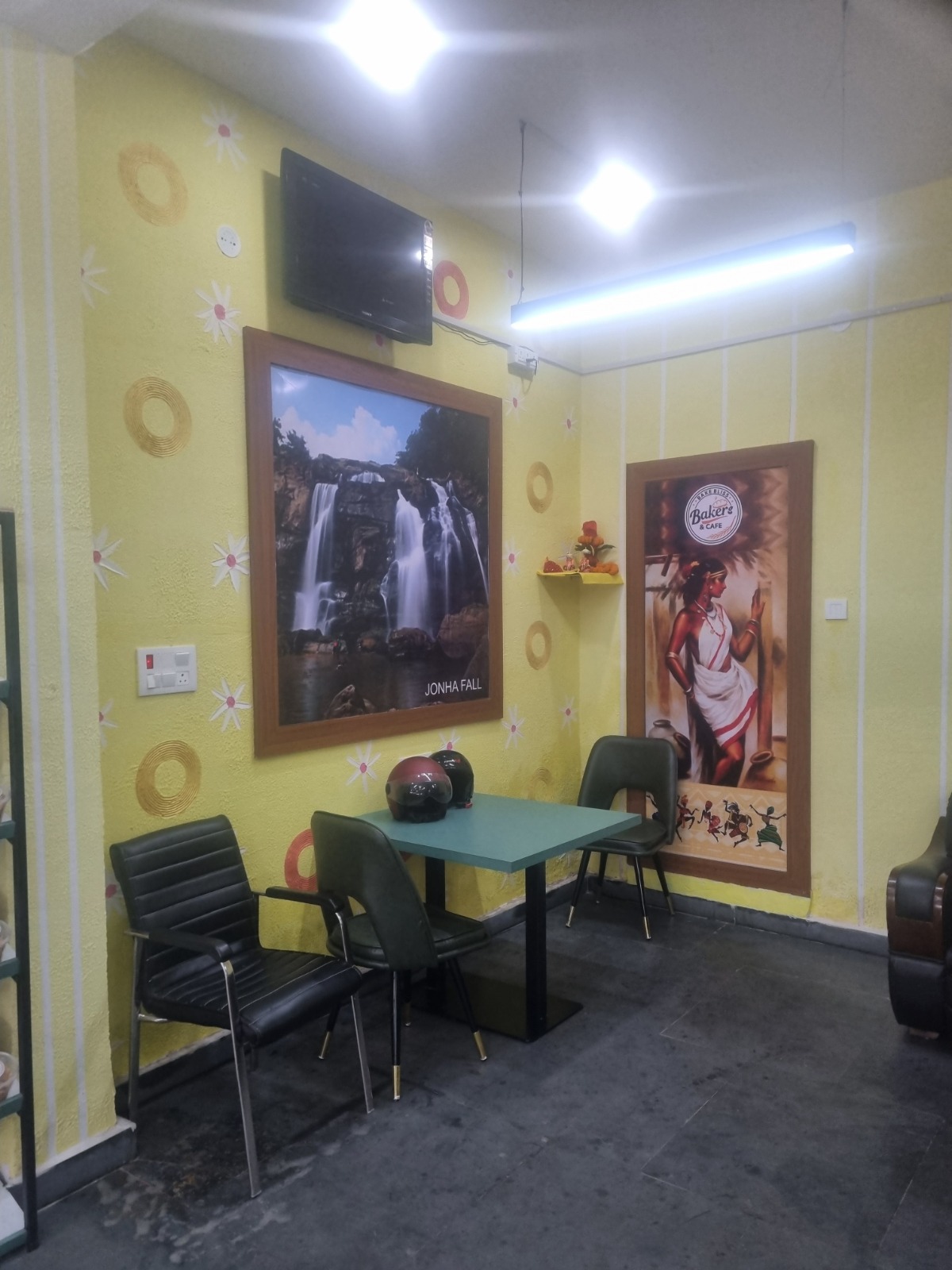 Restaurant Dining thumbnail 2